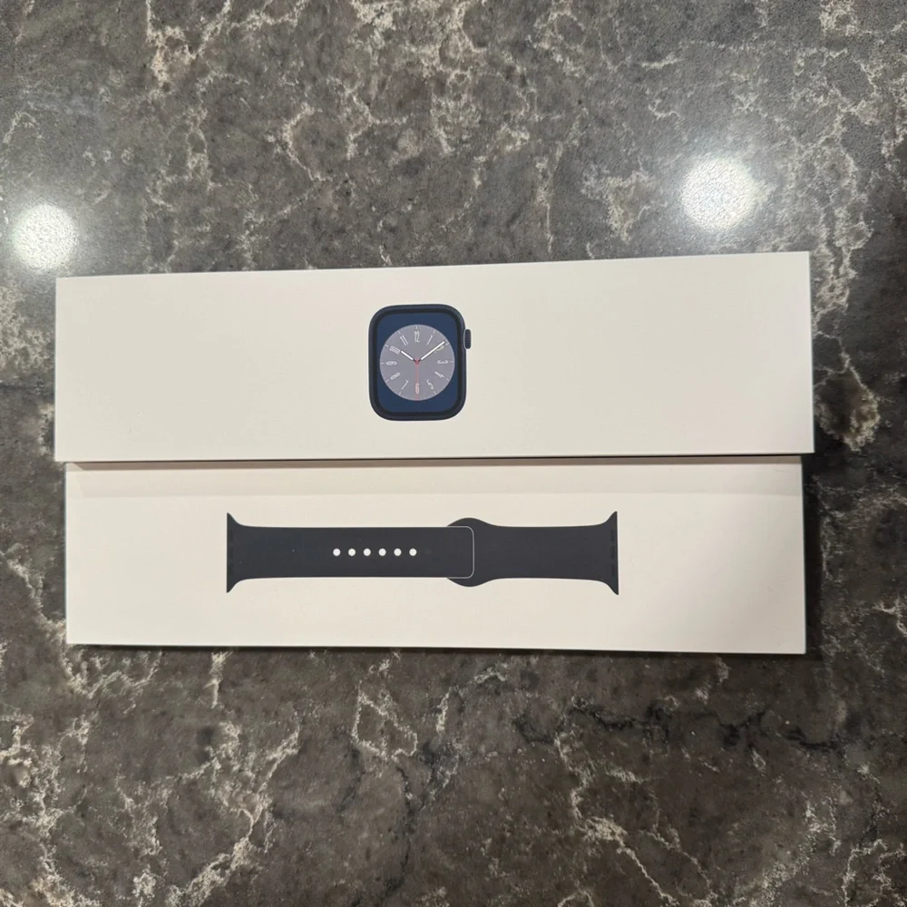 Apple Watch Series 8 (GPS) 45mm Aluminum Case with Midnight Sport Band - S/M
